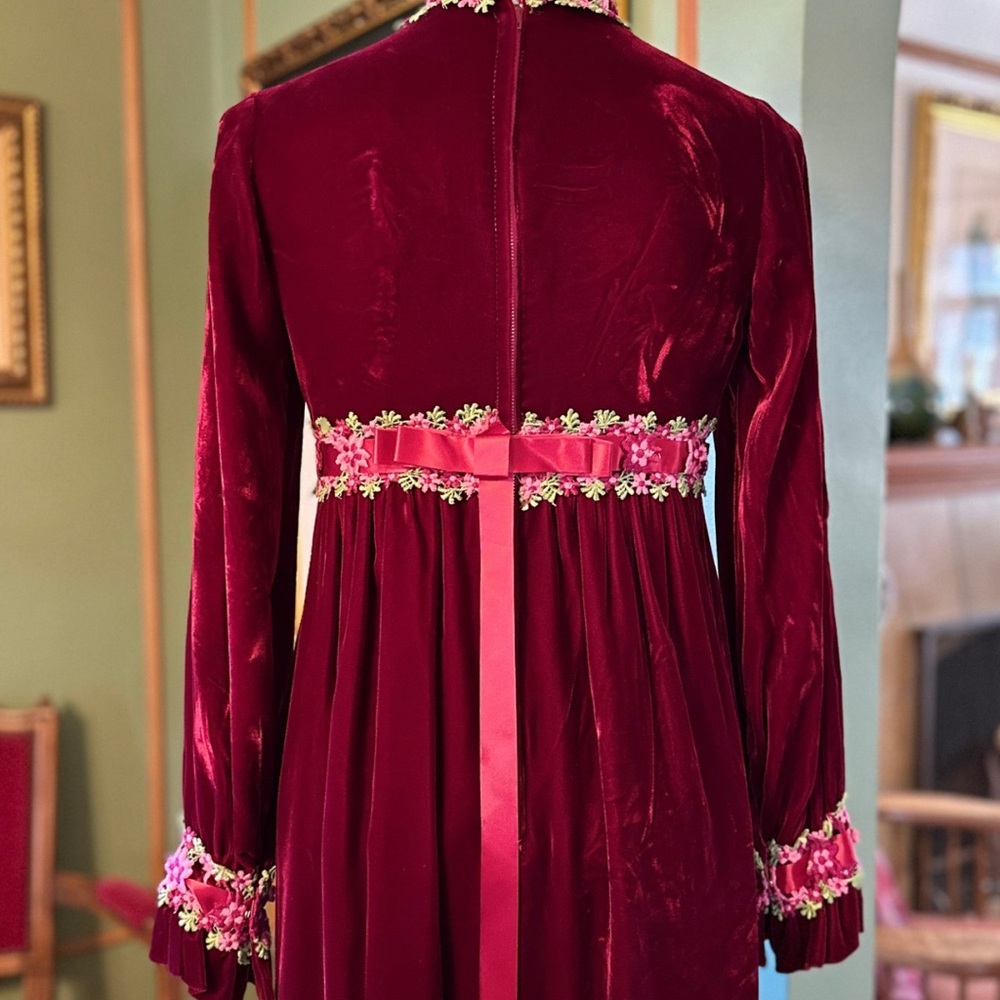 1970s Velvet Renaissance Revival Maxi Dress - Picture 9 of 12